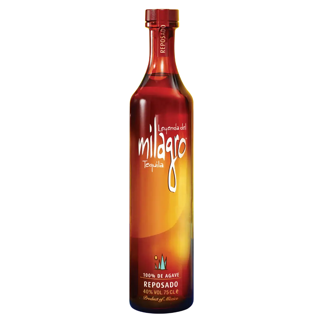 בקבוק של Milagro Tequila Reposado עם תווית שיפוע אדום וכתום, עם טקסט לבן וזהב ופקק אדום.